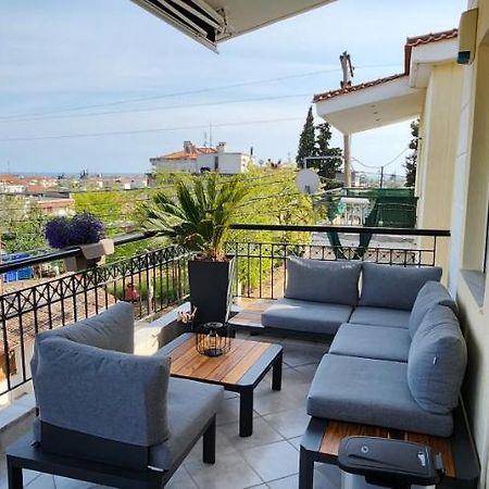 George'S Modern Apartment Nea Plagia Bagian luar foto