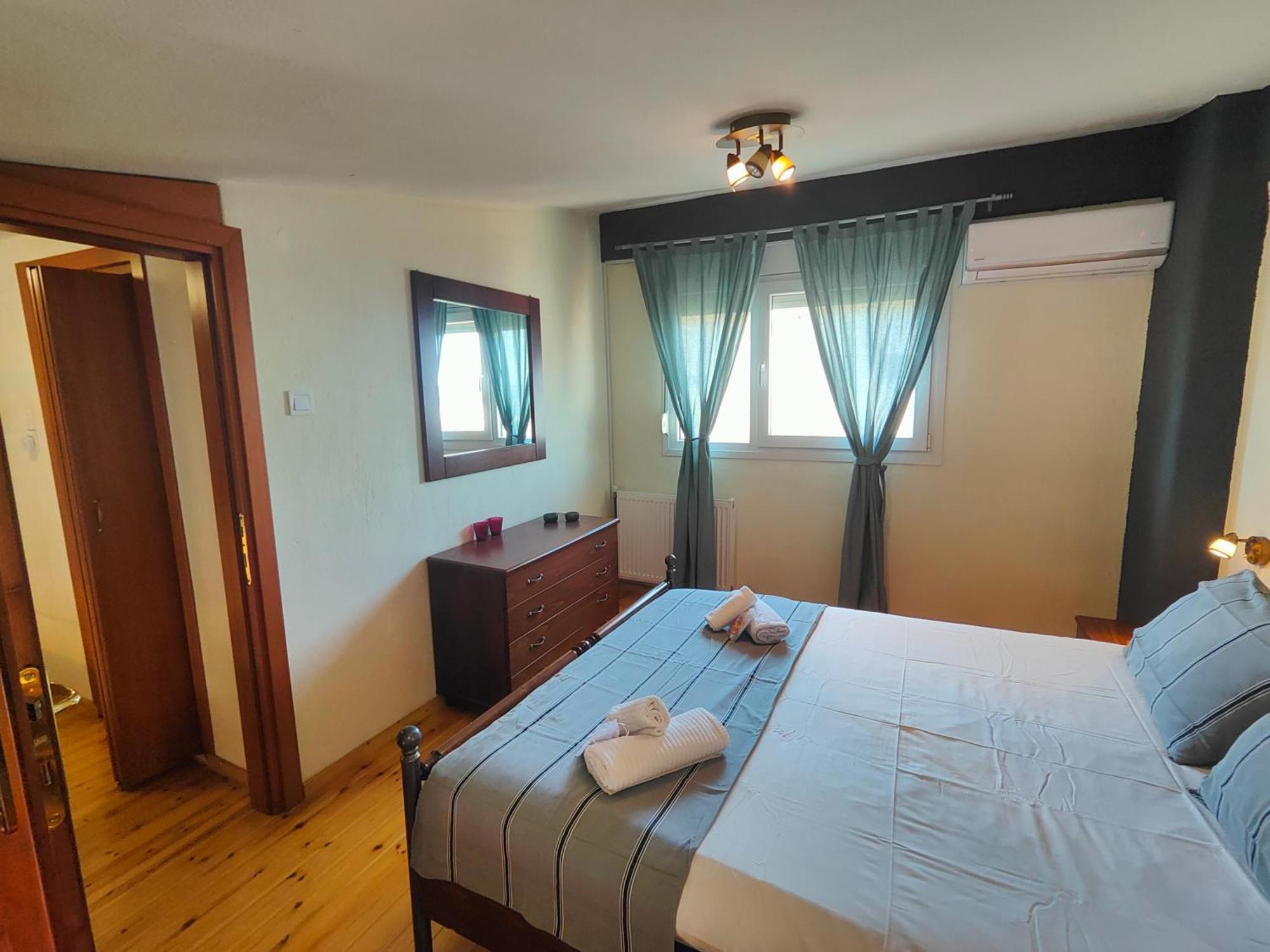 George'S Modern Apartment Nea Plagia Bagian luar foto